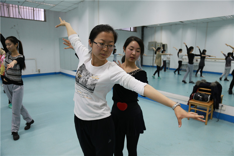 833体育备用网址